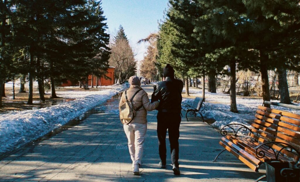 casal caminhabdo