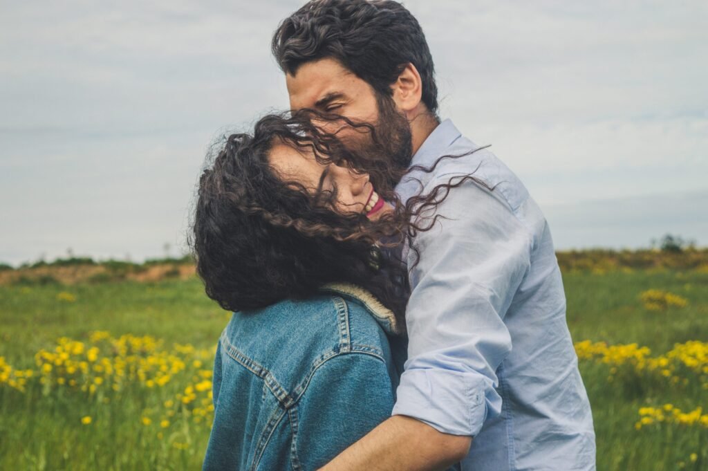 Como Reconquistar: O Método Psicológico Que Está Viralizando Entre Casais 1 Como Reconquistar-casal fofo